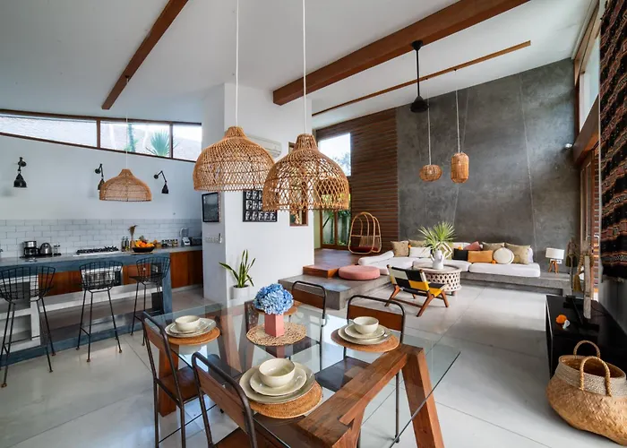 Villa Anggana 3 *